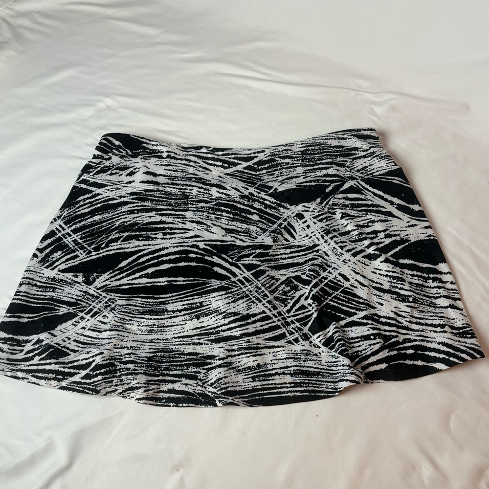 Slazenger Women Size 2XL Ink Blot Black Golf Tennis Flounce Skort Skirt NEW - Picture 2 of 7